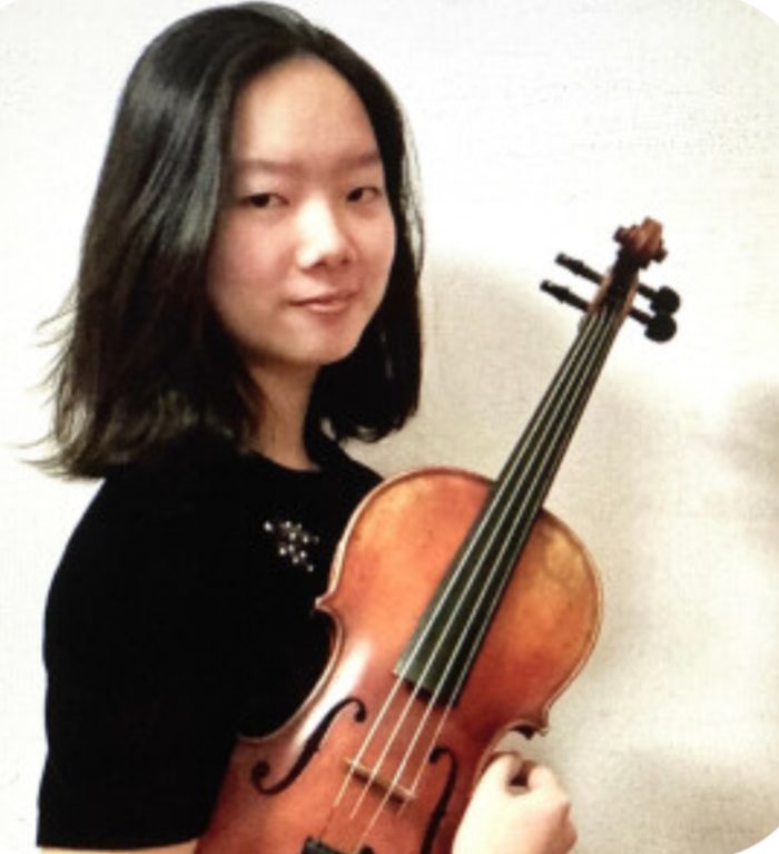 May Zeng – Violin Lessons in English or Mandarin